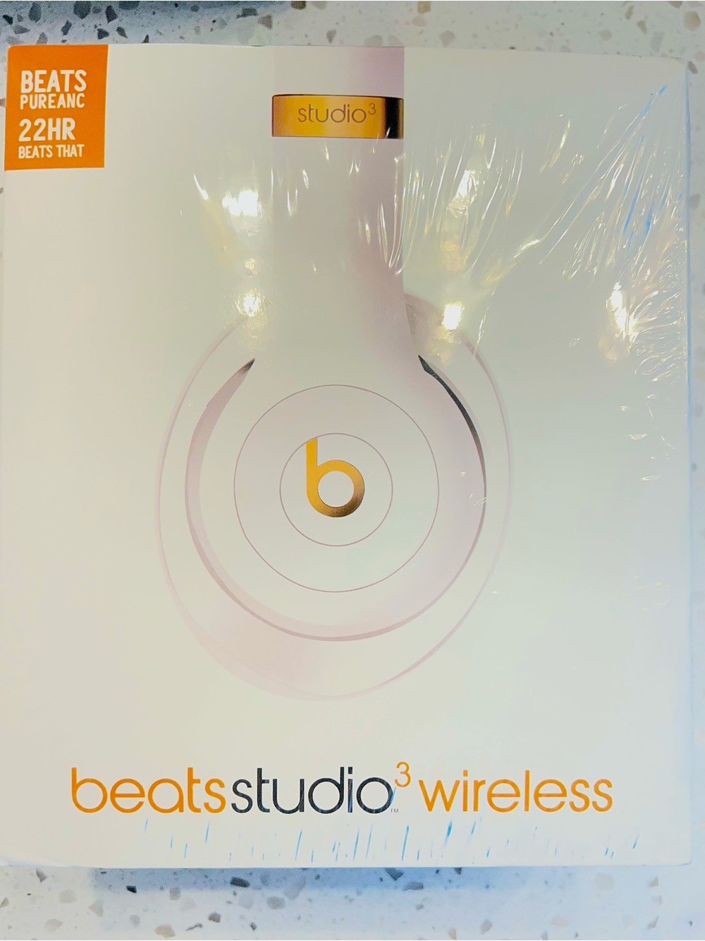 Beats by Dre Studio3 Wireless Headphones - White with Gold Accents